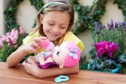 MATTEL MY GARDEN BABY - POUPON BÉBÉ PAPILLON ROSE BOIT ET FAIT PIPI -Jouets Soldes 519037adadb1625b5b3f8420df44f0660d19a679 41000601 06