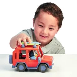 Moose BLUEY - VEHICULE FAMILIAL 4X4 ET UNE FIGURINE 8 CM -Jouets Soldes 79083b5f66b6d624618ca1026844ca88f14d43e0 41031594 02