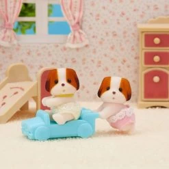 Sylvanian Families LES JUMEAUX CHIEN CHIFFON - PERSONNAGES ET TENUES -Jouets Soldes 9ddee556fde240b0a961f5b968e844e2d223afcb 16045769 02
