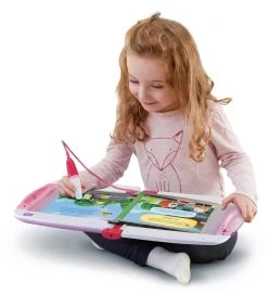 VTech LIVRE MAGIBOOK V2 STARTER PACK ROSE + LIVRE CORY BOLIDES ROSE -Jouets Soldes a250ddac1debe6b629df8dd7a7ff3d2f115fee41 04072122 03