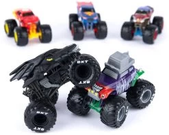 SPIN MASTER MONSTER JAM - DC™ JUSTICE LEAGUE™VS. THE JOKER™ PACK 5 VEHICULES DIE CAST 1.64 -Jouets Soldes c1b15f38d7ea5dc2e562e4e0b53ba4424501eda9 41104834 04