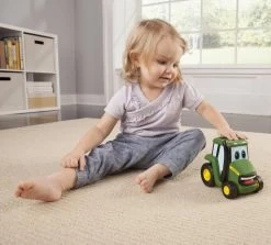 Britains JOHNNY LE TRACTEUR RADIOCOMMANDE 8 Britains JOHNNY LE TRACTEUR RADIOCOMMANDE -Jouets Soldes ea5e5582c8d7e761bcb37a3d78940754f451b98c 02023848 03